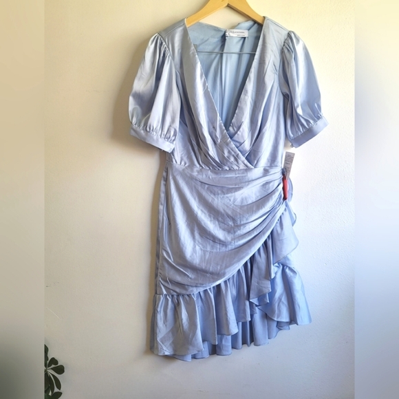 Ieena for Mac Duggal, Short Puff Sleeve Faux Wrap Mini Dress,Powder Blue, Size 4 - Picture 4 of 12